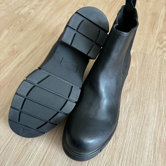 Princess polly Chelsea ankle combat boots nwot - Picture 9 of 10